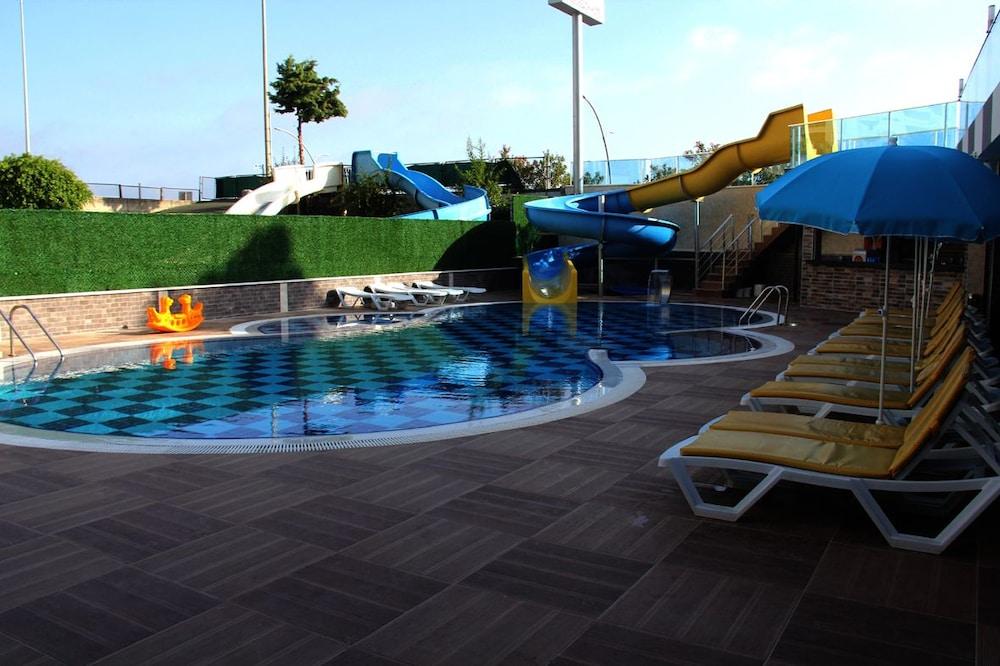 Merlin Beach Park Hotel Tosmur エクステリア 写真