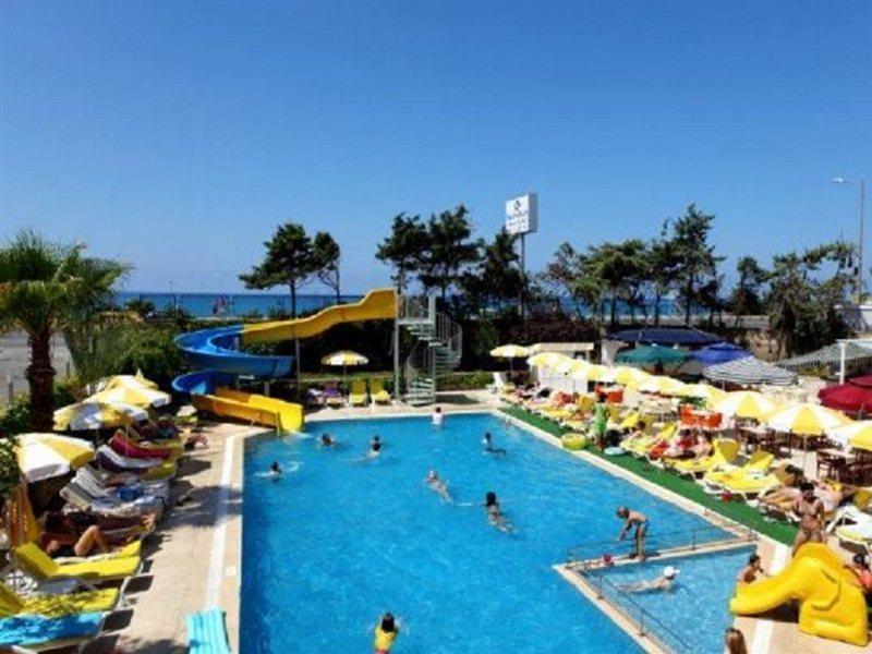 Merlin Beach Park Hotel Tosmur エクステリア 写真